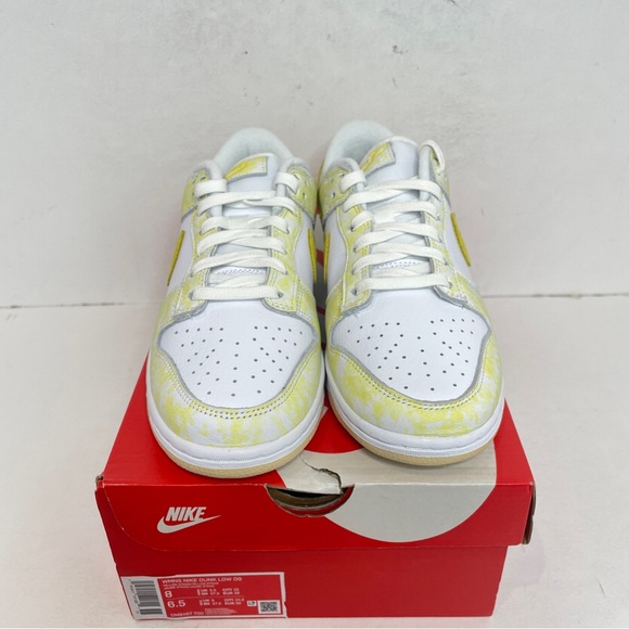 Nike Dunk Low OG WMNS “Yellow Strike” 2022 - Picture 2 of 4